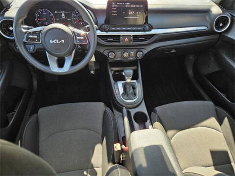 2023 Kia Forte LX