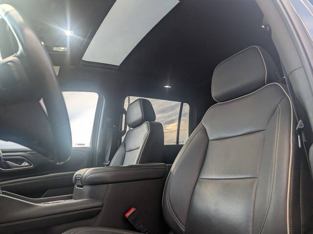 2022 GMC Yukon XL SLT