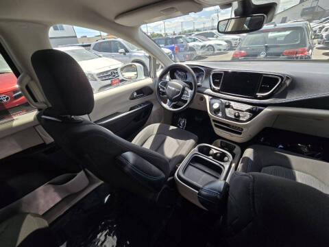 2021 Chrysler Pacifica Touring