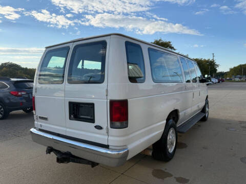 2007 Ford E-Series E-350 SD XLT