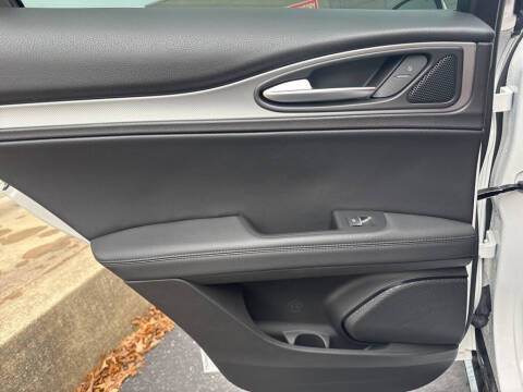 2025 Alfa Romeo Stelvio