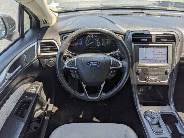 2019 Ford Fusion 12