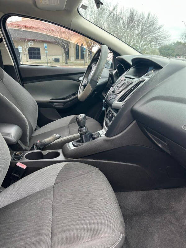 2012 Ford Focus SE