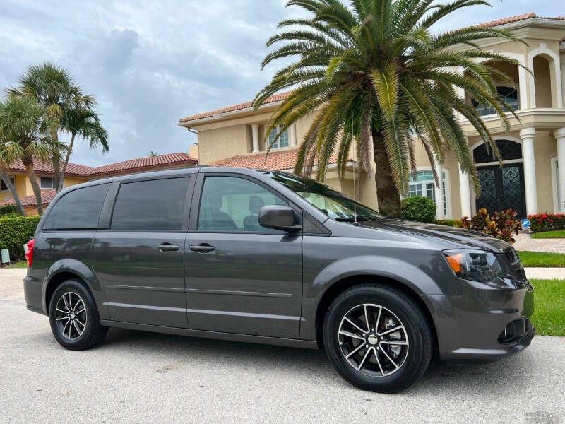 2016 Dodge Grand Caravan for sale at B2 AUTO SALES in Pompano Beach, FL