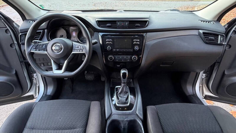 2017 Nissan Rogue Sport S