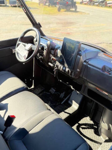 2025 Segway UT10 P Crew