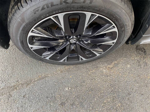 2024 Mazda CX-90 Plug-in Hybrid Premium