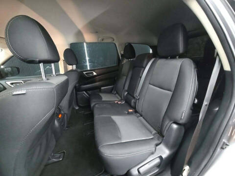 2020 Nissan Pathfinder S