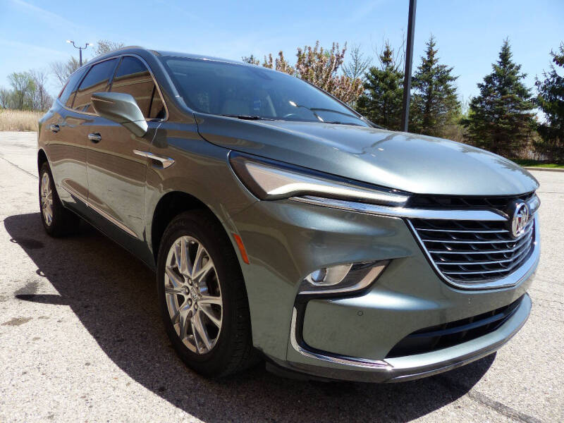 2023 Buick Enclave Essence