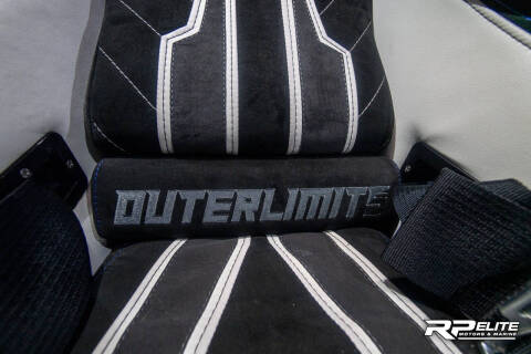 2019 Outerlimits SV43