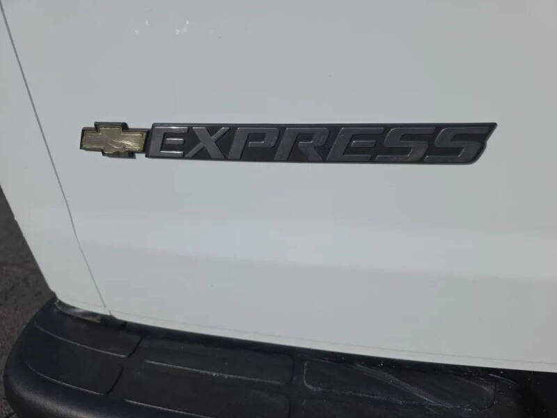2022 Chevrolet Express 3500