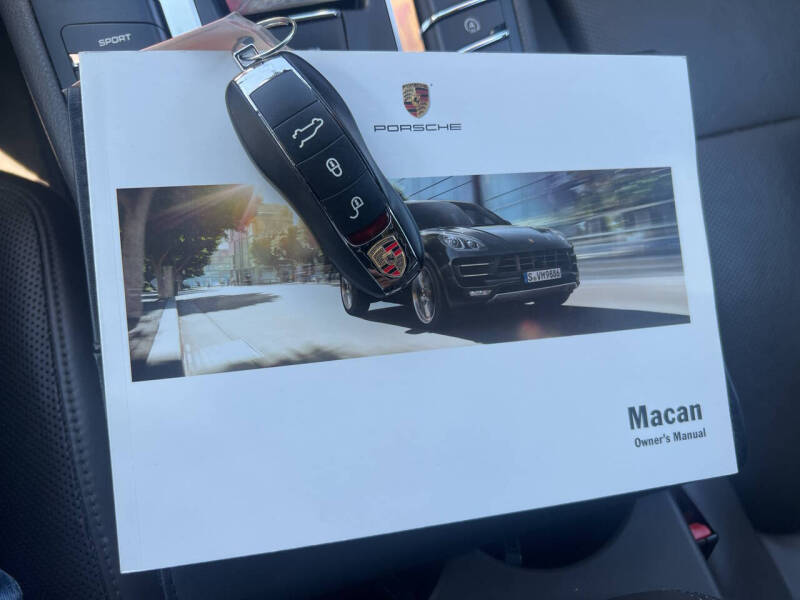 2016 Porsche Macan S