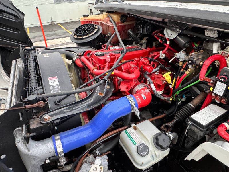 2018 Freightliner M2 106