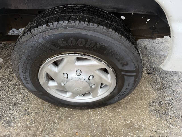 2010 Ford E-Series E-150