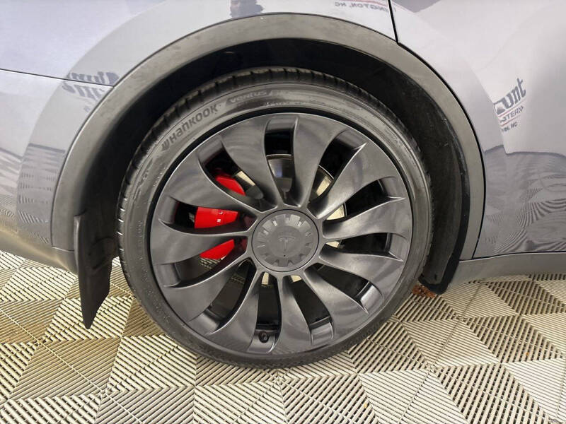 2023 Tesla Model Y Performance