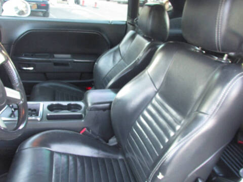 2010 Dodge Challenger SE