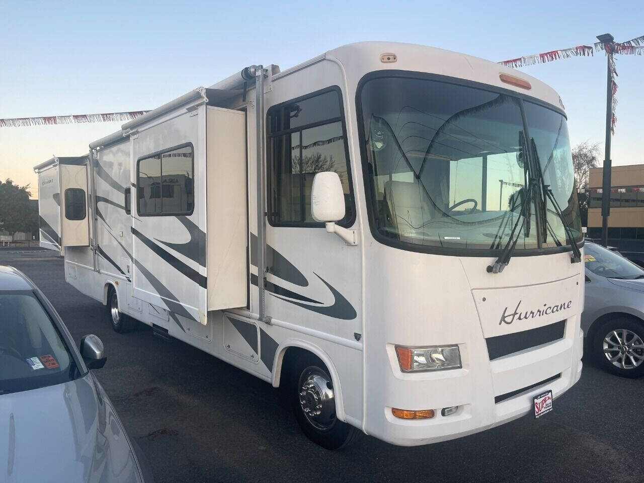 2009 Four Winds Hurricane for sale at Super Auto Sales Modesto in Modesto, CA