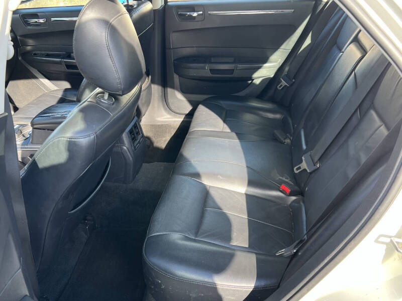 2010 Chrysler 300 Touring