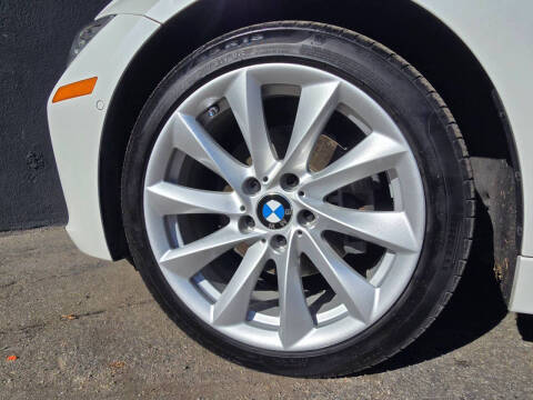 2012 BMW 3 Series 328i