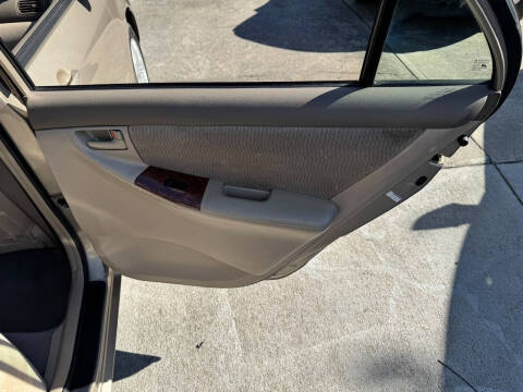 2006 Toyota Corolla LE