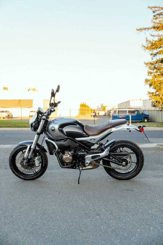 2023 QJMotor SRV550