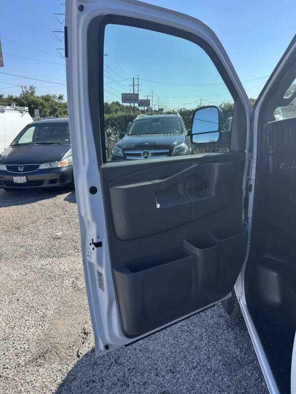 2021 Chevrolet Express 2500