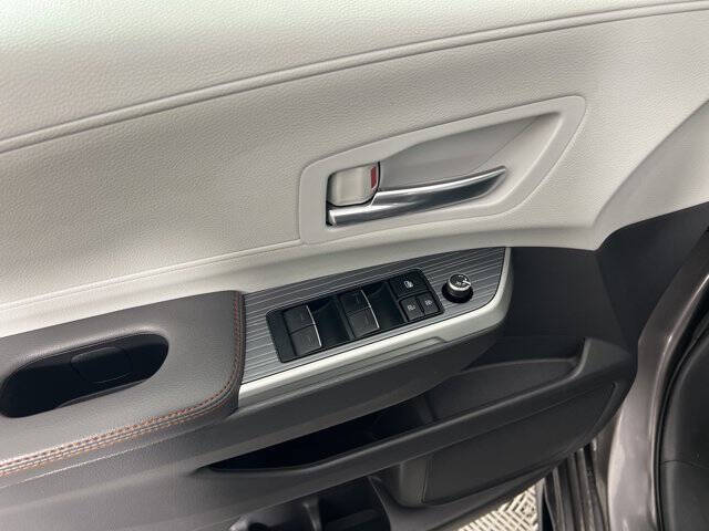 2022 Toyota Sienna XSE 7-Passenger