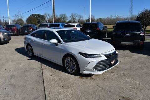 2019 Toyota Avalon for sale at Strawberry Road Auto Sales in Pasadena TX