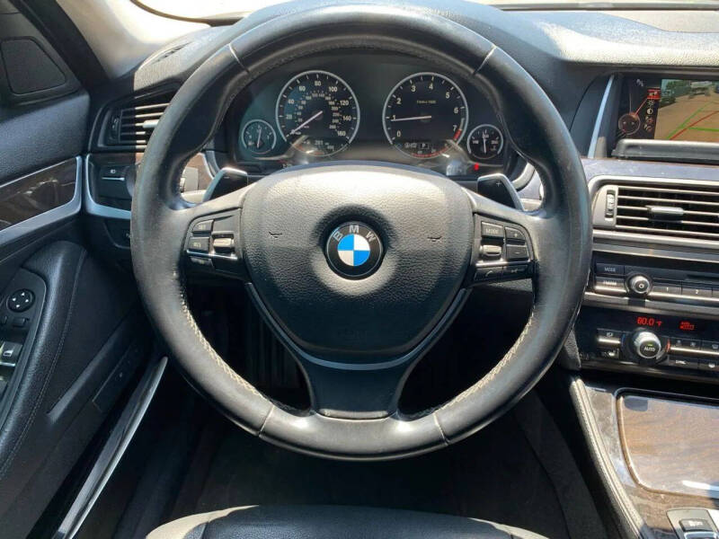 2016 BMW 5 Series 528i