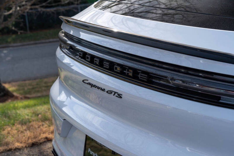 2025 Porsche Cayenne GTS Coupe