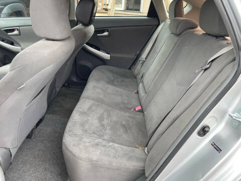 2010 Toyota Prius III