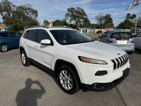 2015 Jeep Cherokee for sale at Mike's Trucks & Cars in Port Orange FL