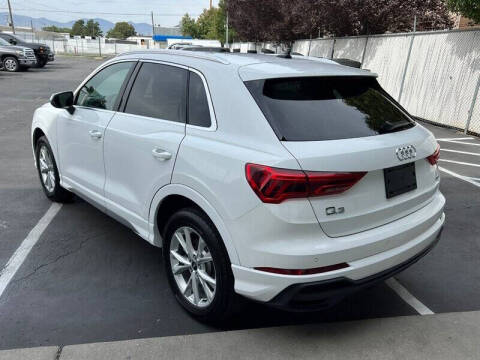 2023 Audi Q3 quattro S line Premium 45 TFSI