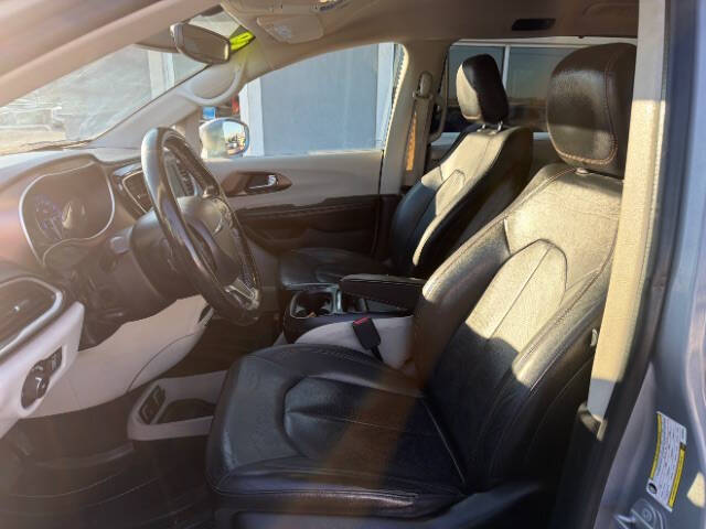 2019 Chrysler Pacifica Touring L