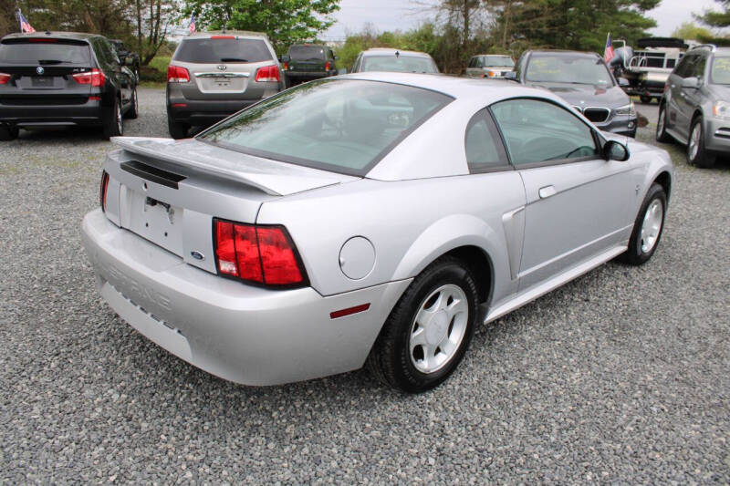 2000 Ford Mustang