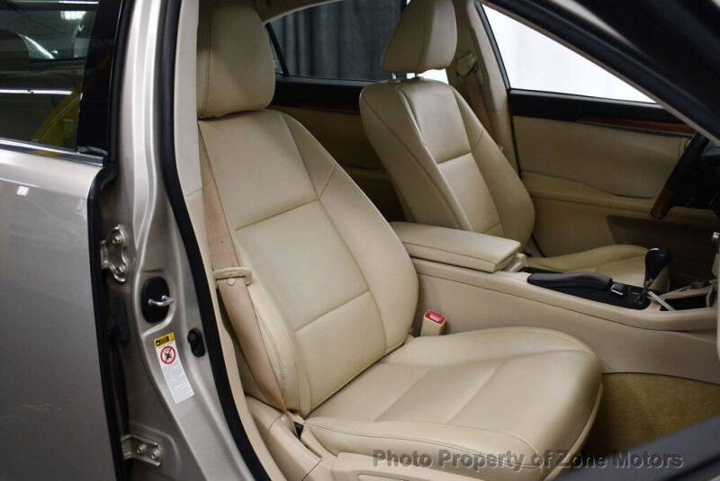2013 Lexus ES 300h