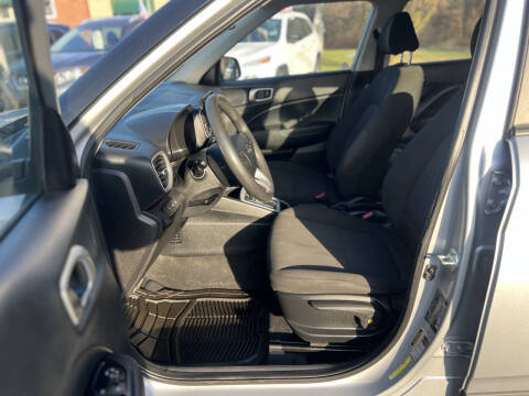 2021 Hyundai Venue SE