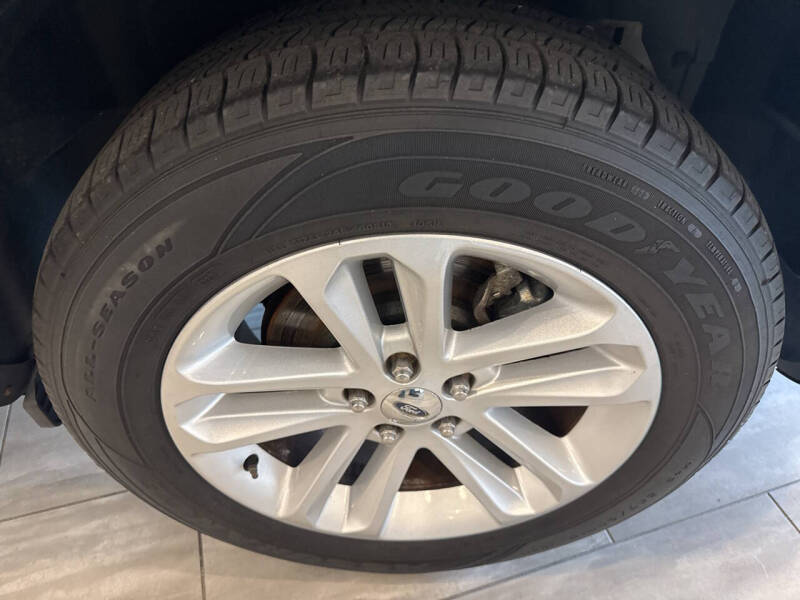 2011 Ford Explorer XLT