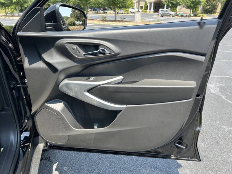 2025 Chevrolet Trax LS