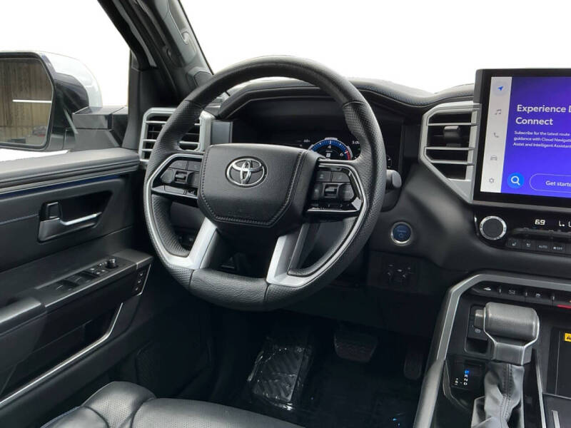 2023 Toyota Sequoia SR5