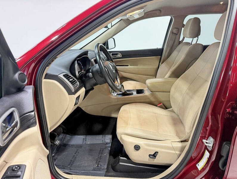 2019 Jeep Grand Cherokee Laredo E