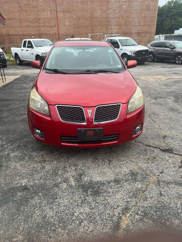 2009 Pontiac Vibe for sale at Best Deal Motors in Saint Charles MO