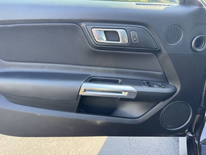 2022 Ford Mustang Mach 1