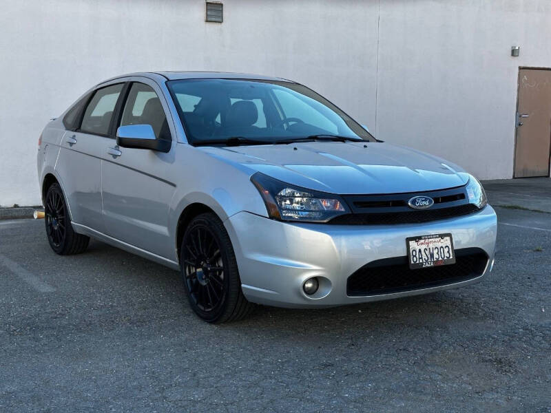 2010 Ford Focus SES