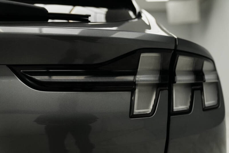 2021 Ford Mustang Mach-E Select