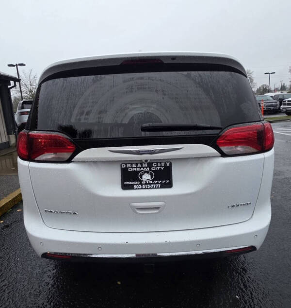 2017 Chrysler Pacifica Limited