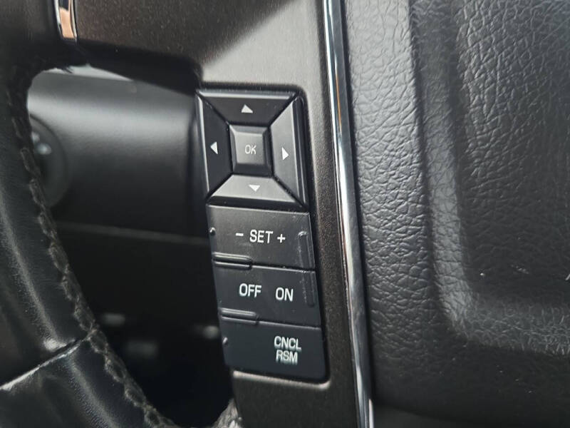 2017 Lincoln Navigator Select