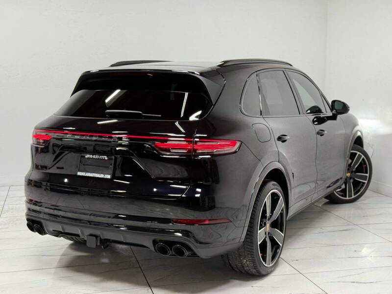 2022 Porsche Cayenne
