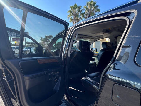 2014 Nissan Armada SV