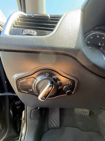 2015 Audi Q5 2.0T quattro Premium Plus